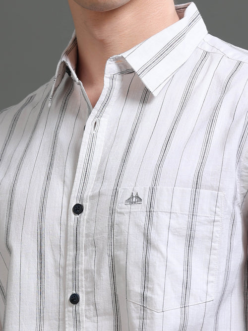 Men Smart Slim Fit Striped Casual Shirt