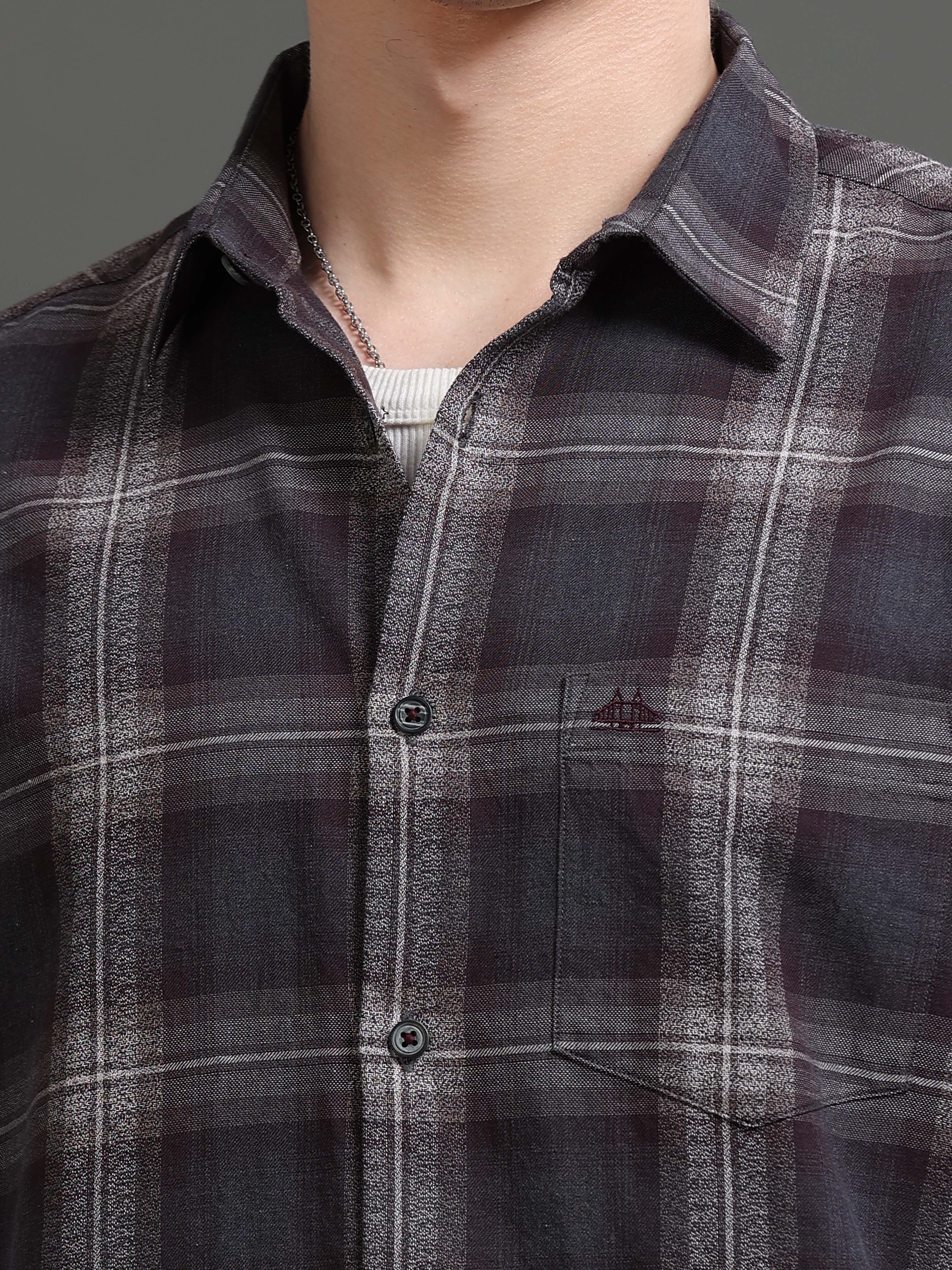 Men Smart Slim Fit Checked Casual Shirt