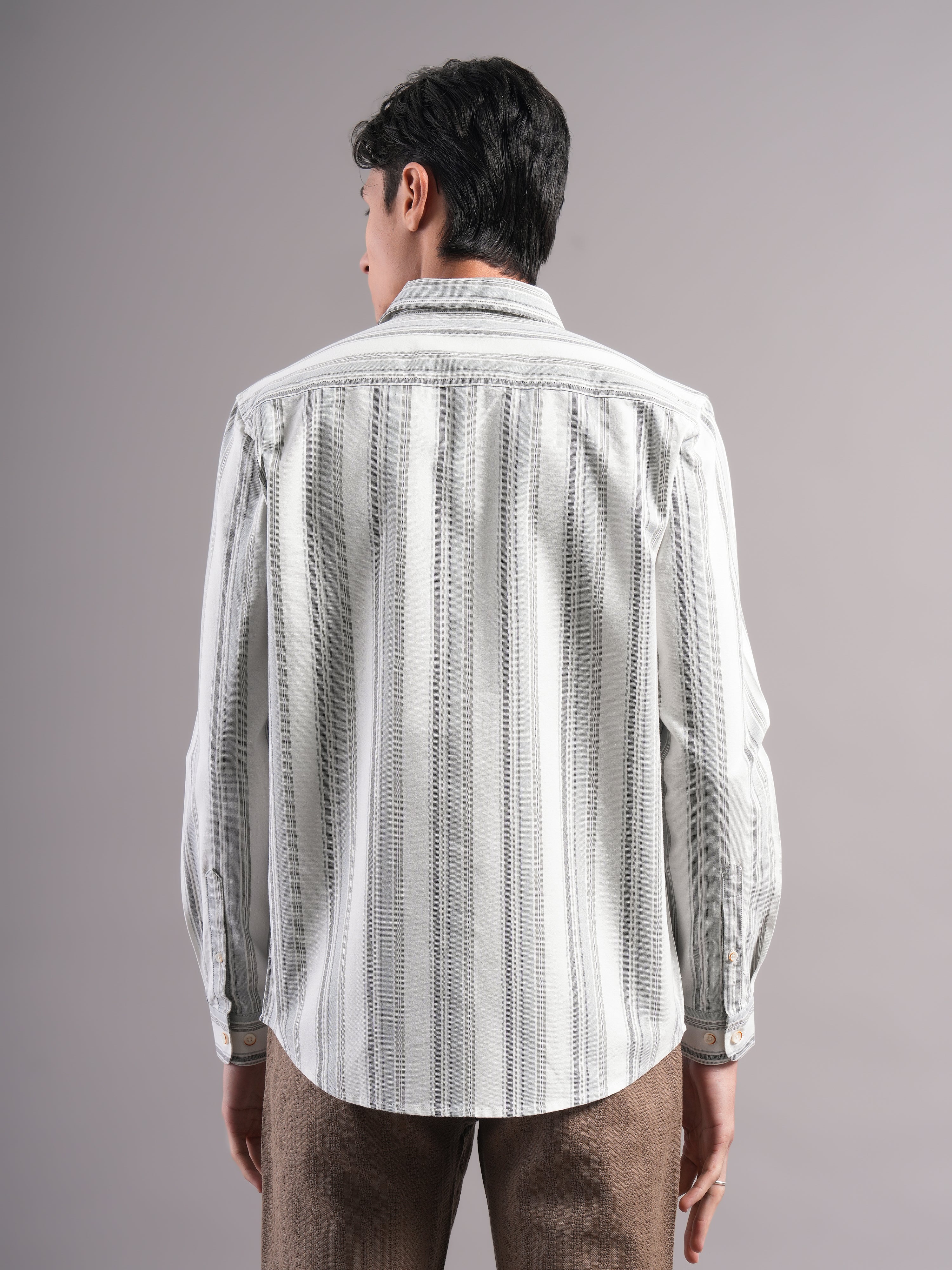 Men Smart Slim Fit Striped Casual Shirt