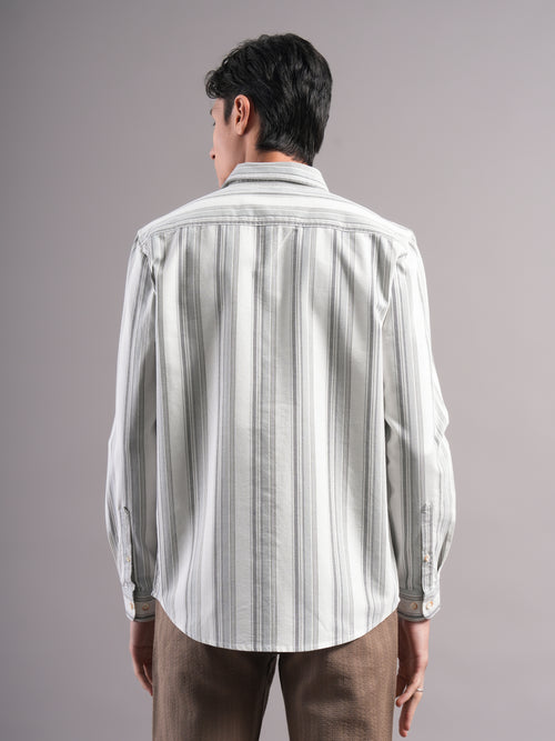 Men Smart Slim Fit Striped Casual Shirt