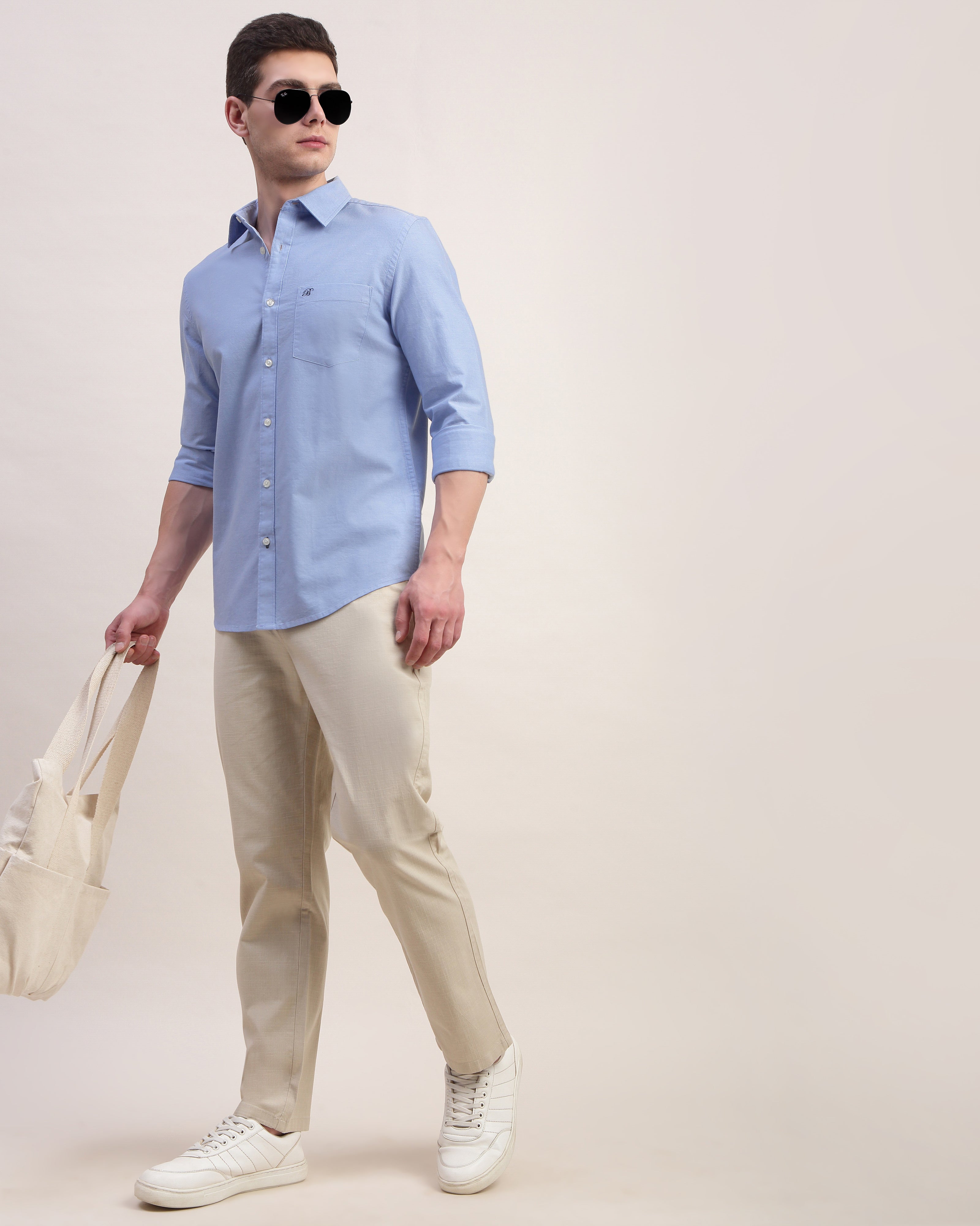 Men Comfort Straight Fit Mid-Rise Chinos Trouser