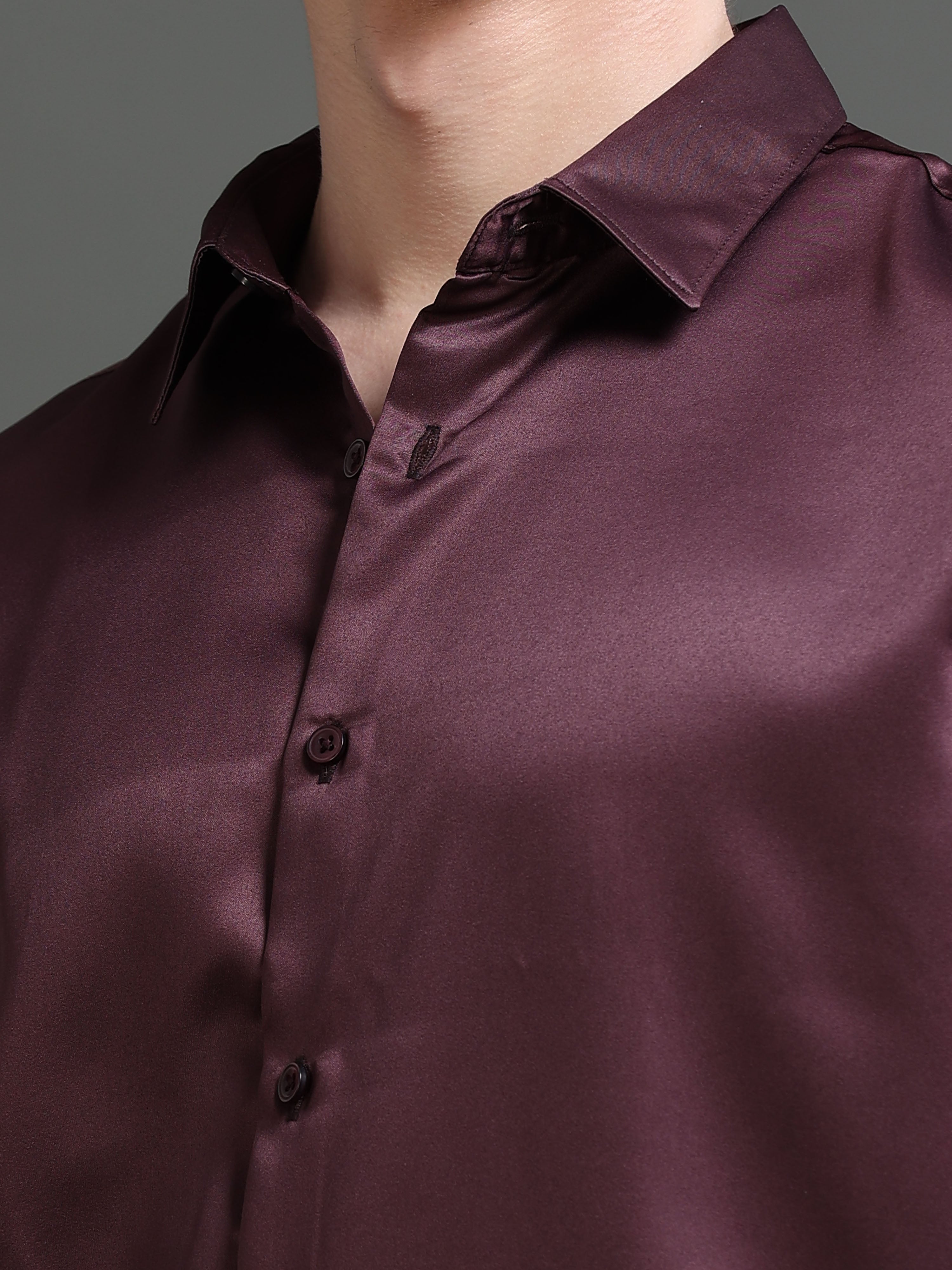 Spread Collar Smart Slim Fit Casual Shirt