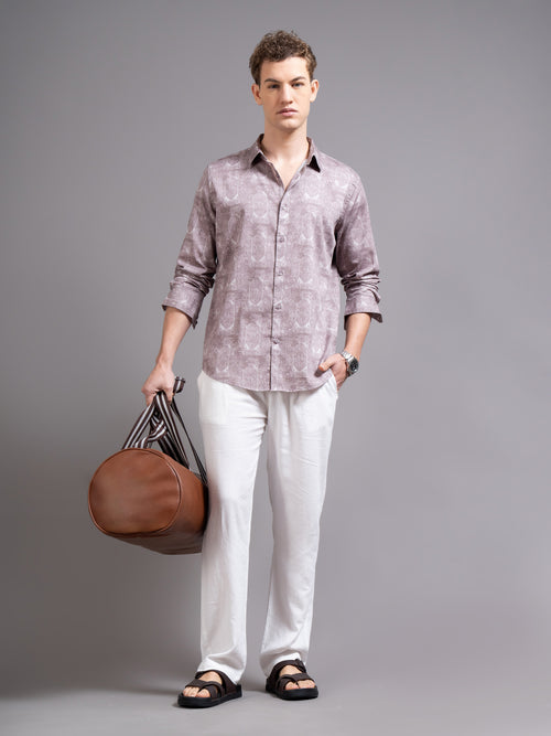 Men Geometric Print Slim Fit Shirt with Patch Pocket