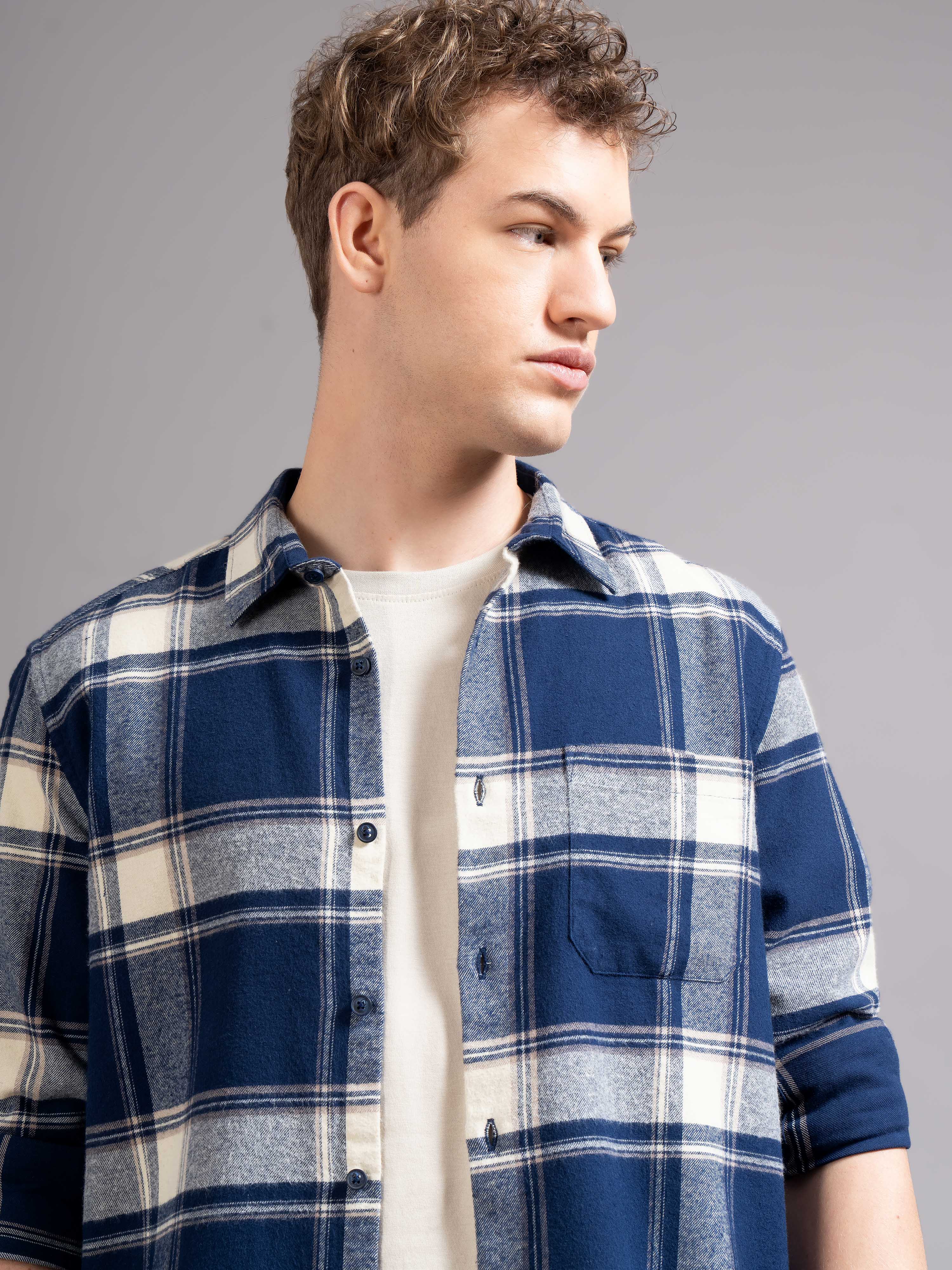 Men Smart Slim Fit Checked Casual Shirt
