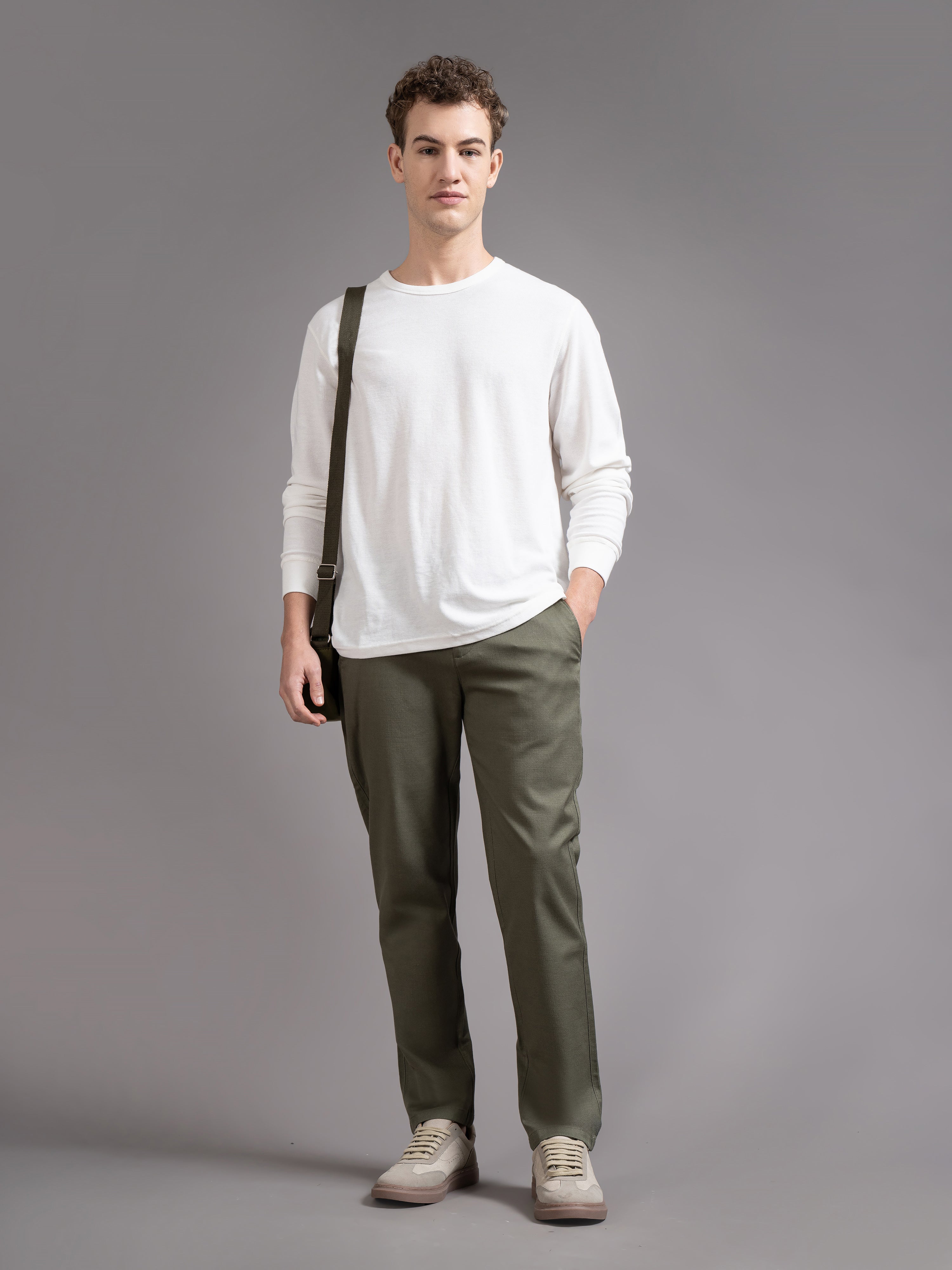 Men Slim Fit Low-Rise Chinos