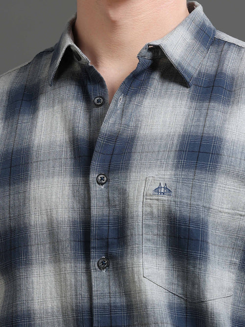 Men Smart Slim Fit Checked Casual Shirt
