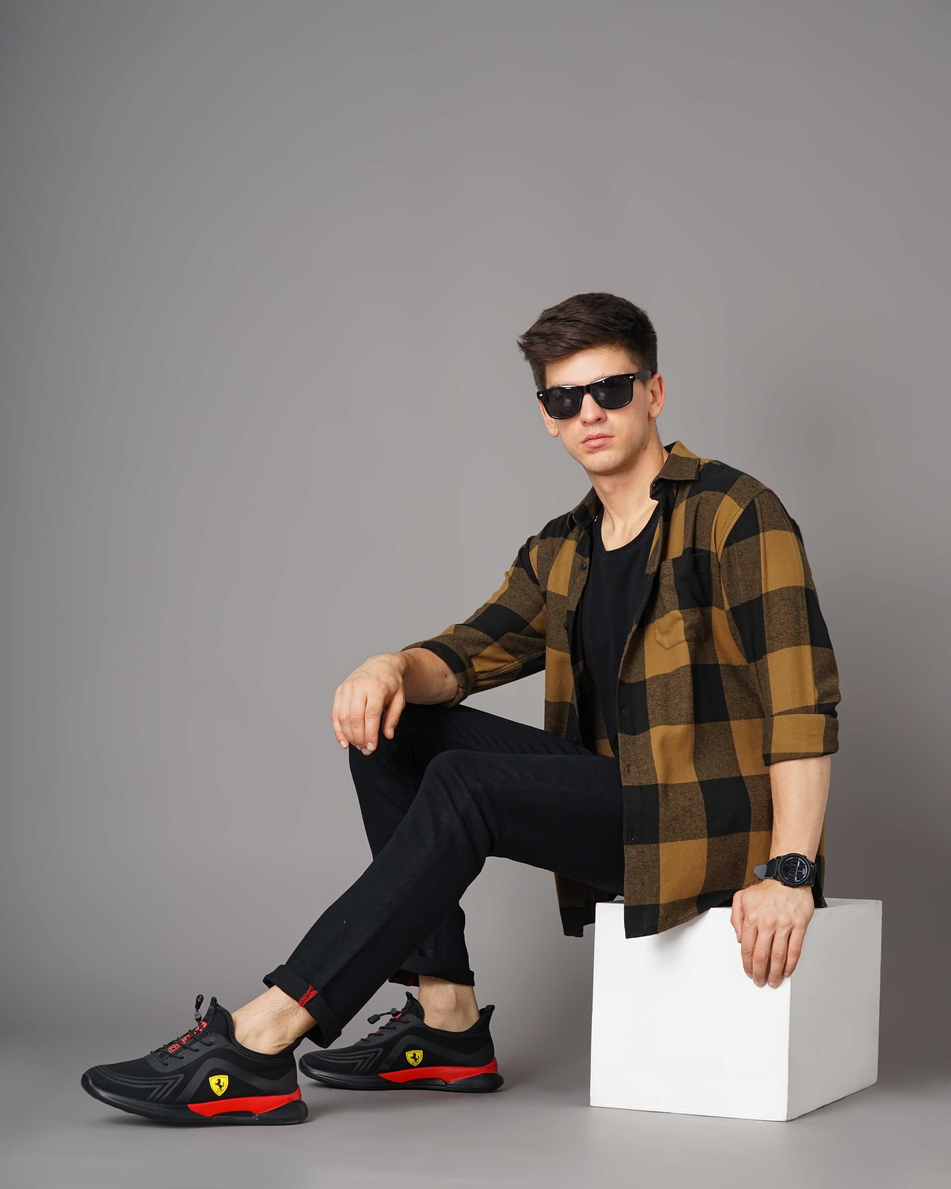 Men's Checks Shirt