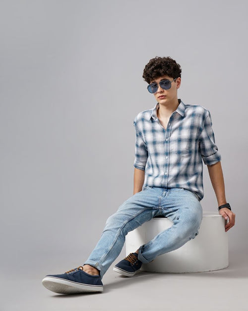 Moklino  Checks Slimfit  Cotton Casual Shirt