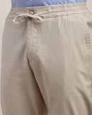 Men Comfort Straight Fit Mid-Rise Chinos Trouser