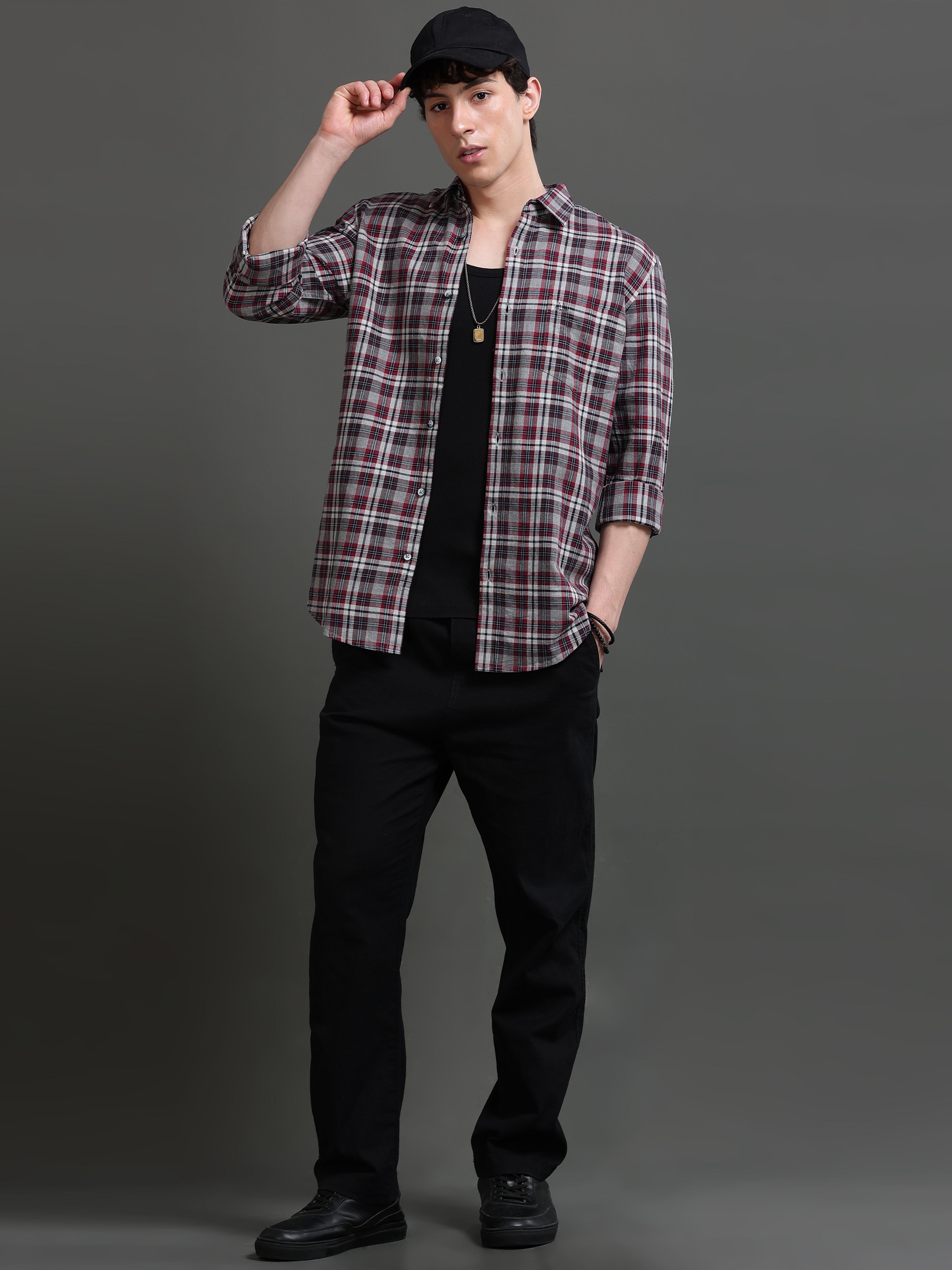 Men Smart Slim Fit Checked Casual Shirt