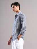Men Smart Slim Fit Striped Casual Shirt
