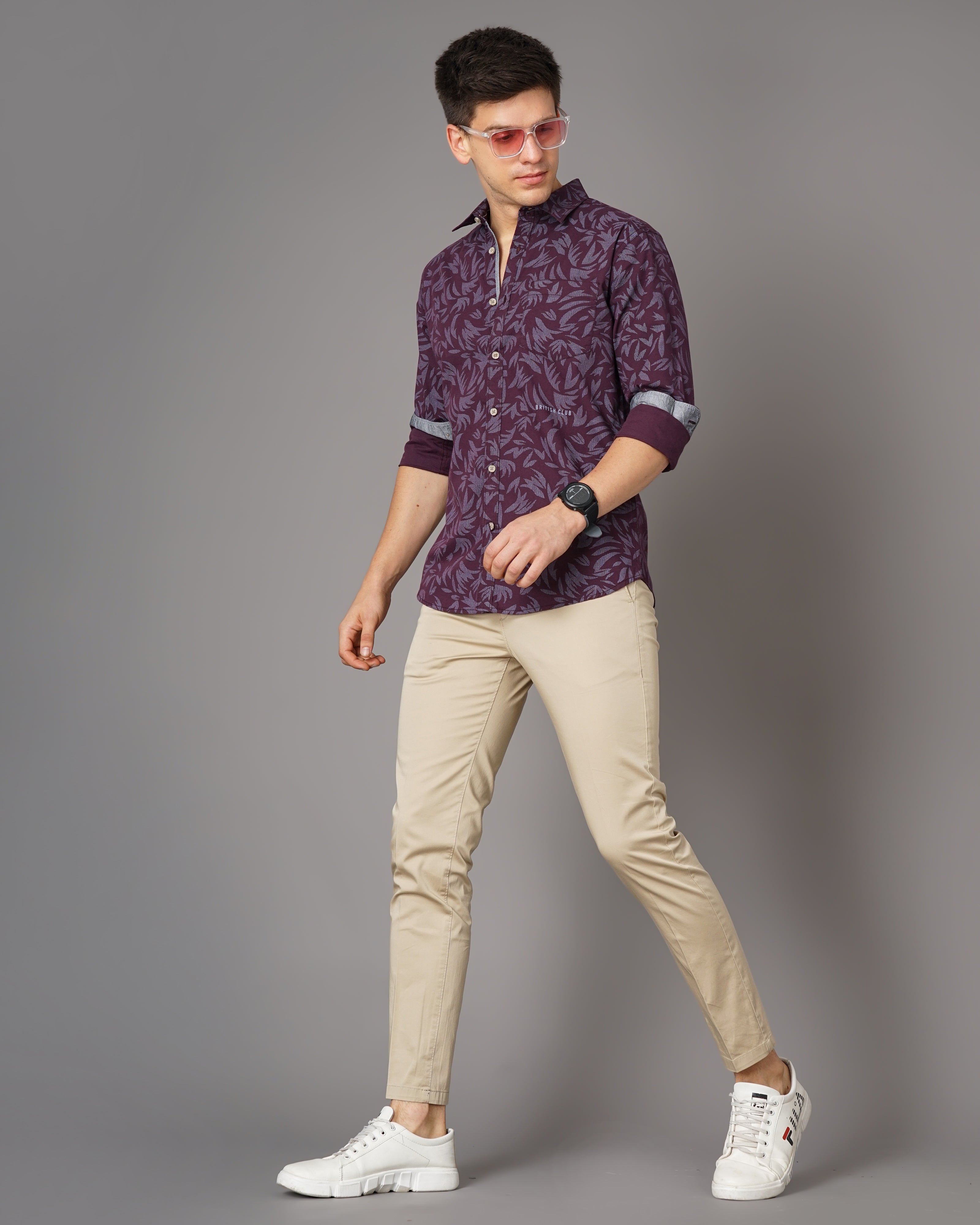 Men Classic Fit Spread Collar Abstract Printed Cotton Casual Shirt