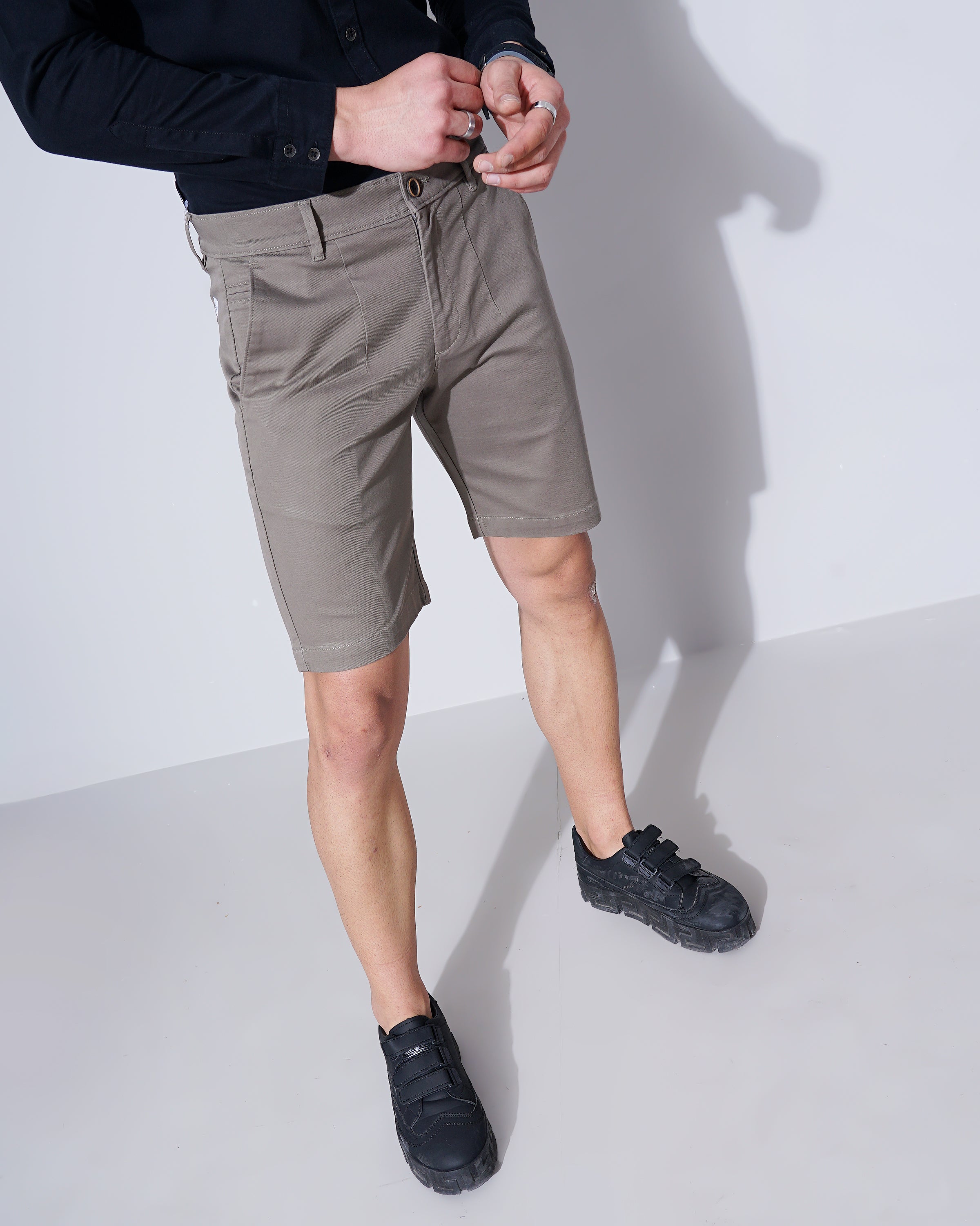 SELF DESIGN CITY SHORTS WITH INSERT POCKETS
