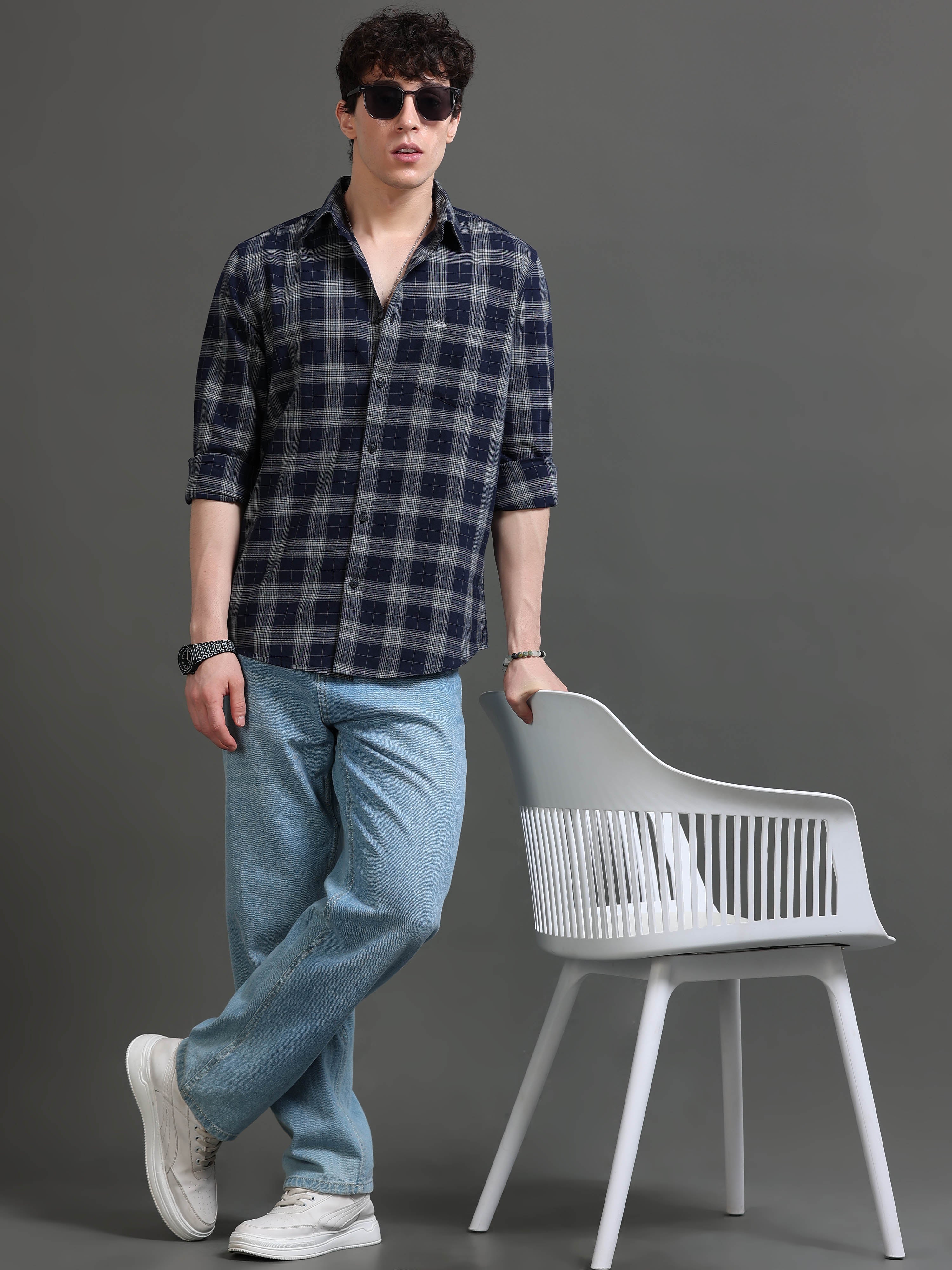 Men Smart Slim Fit Checked Casual Shirt