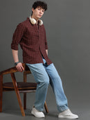 Men Smart Slim Fit Checked Casual Shirt