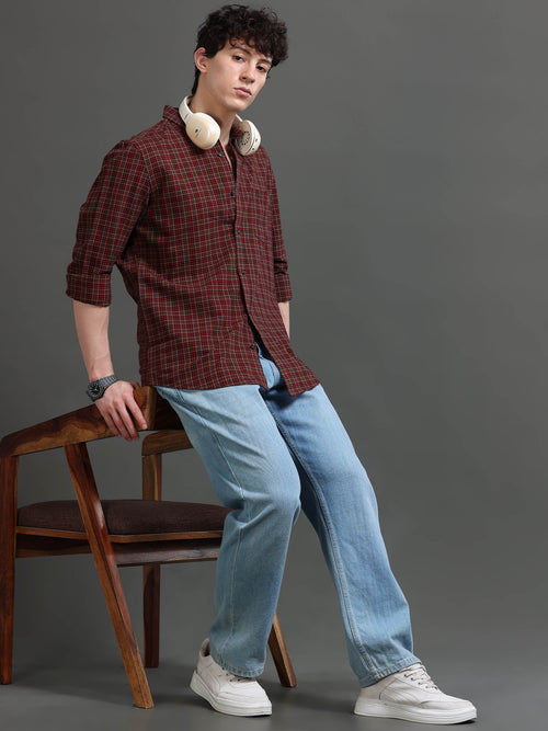 Men Smart Slim Fit Checked Casual Shirt