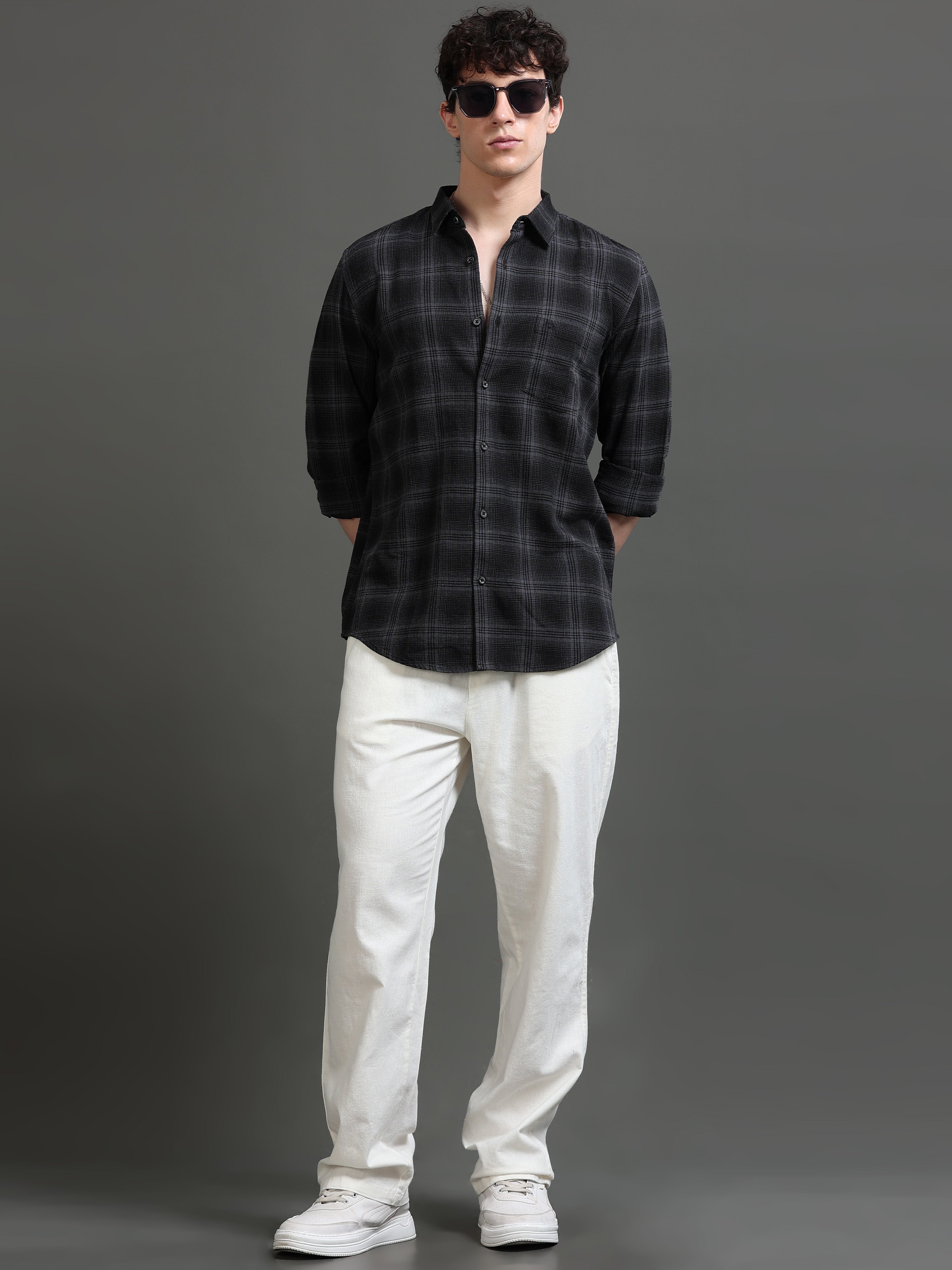 Men Smart Slim Fit Checked Casual Shirt