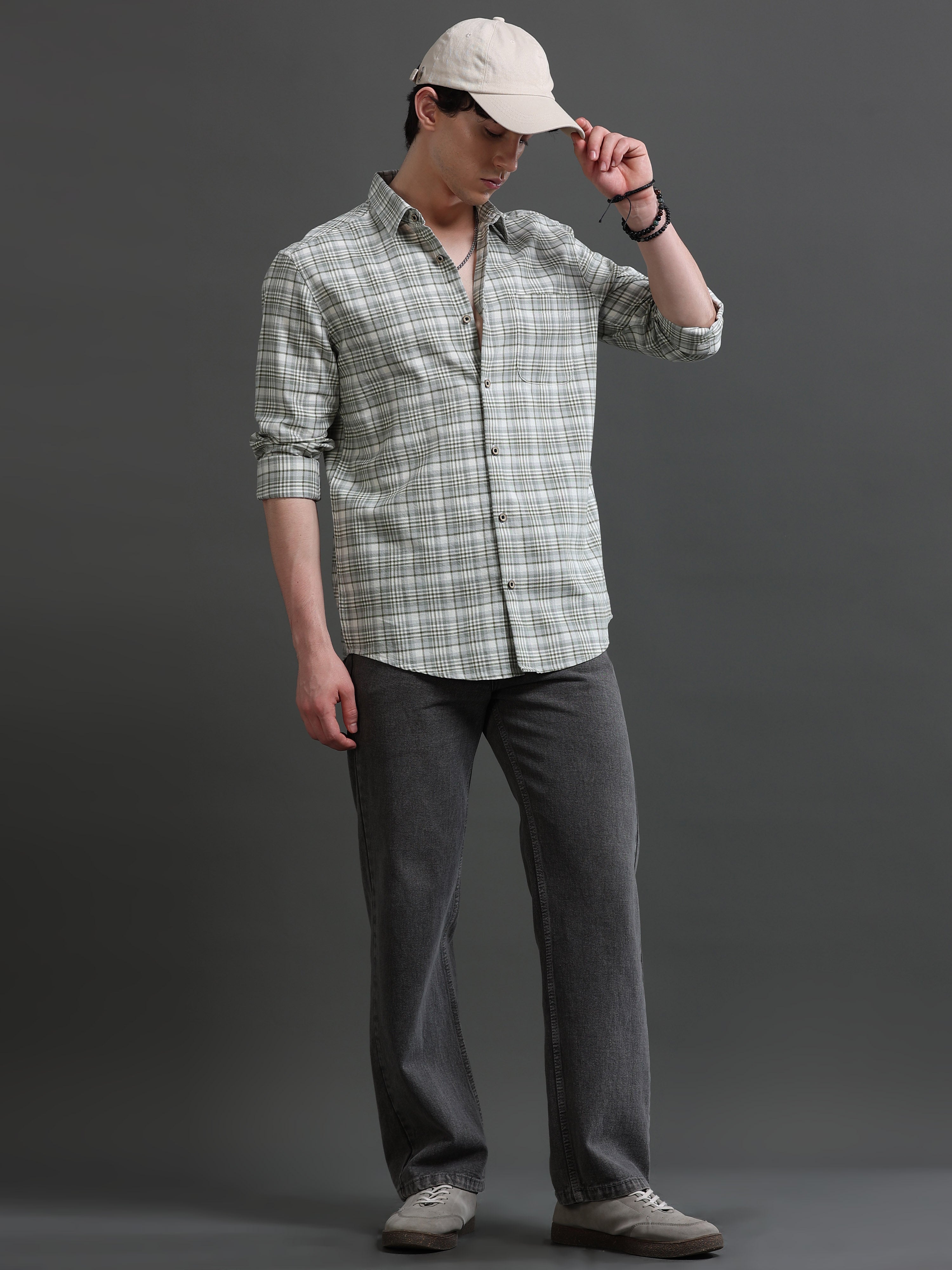 Men Smart Slim Fit Checked Casual Shirt