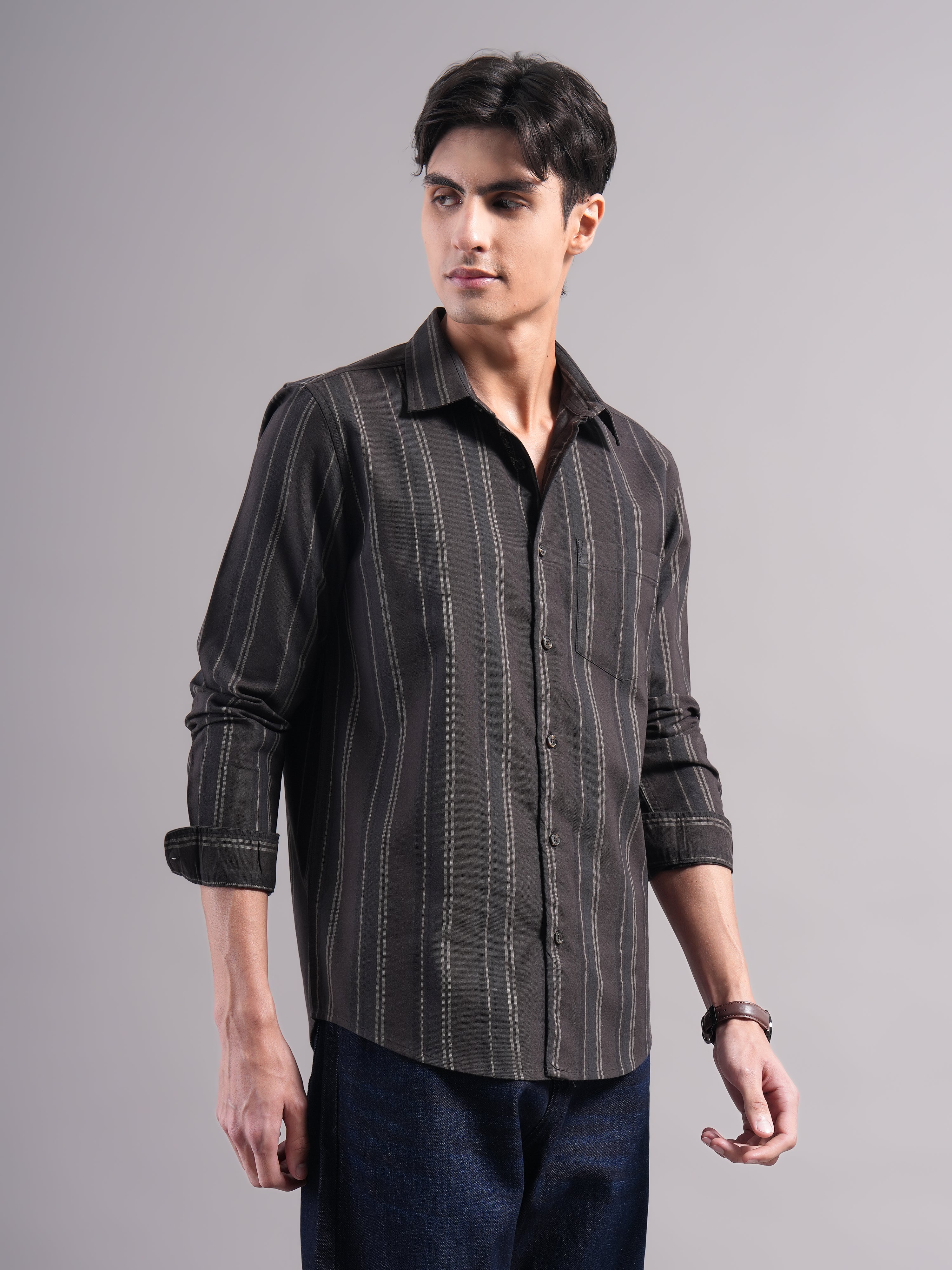 Men Smart Slim Fit Striped Casual Shirt