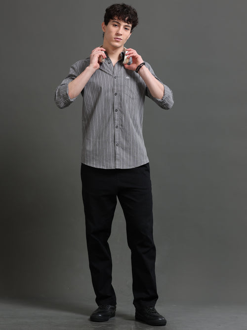 Men Smart Slim Fit Striped Casual Shirt