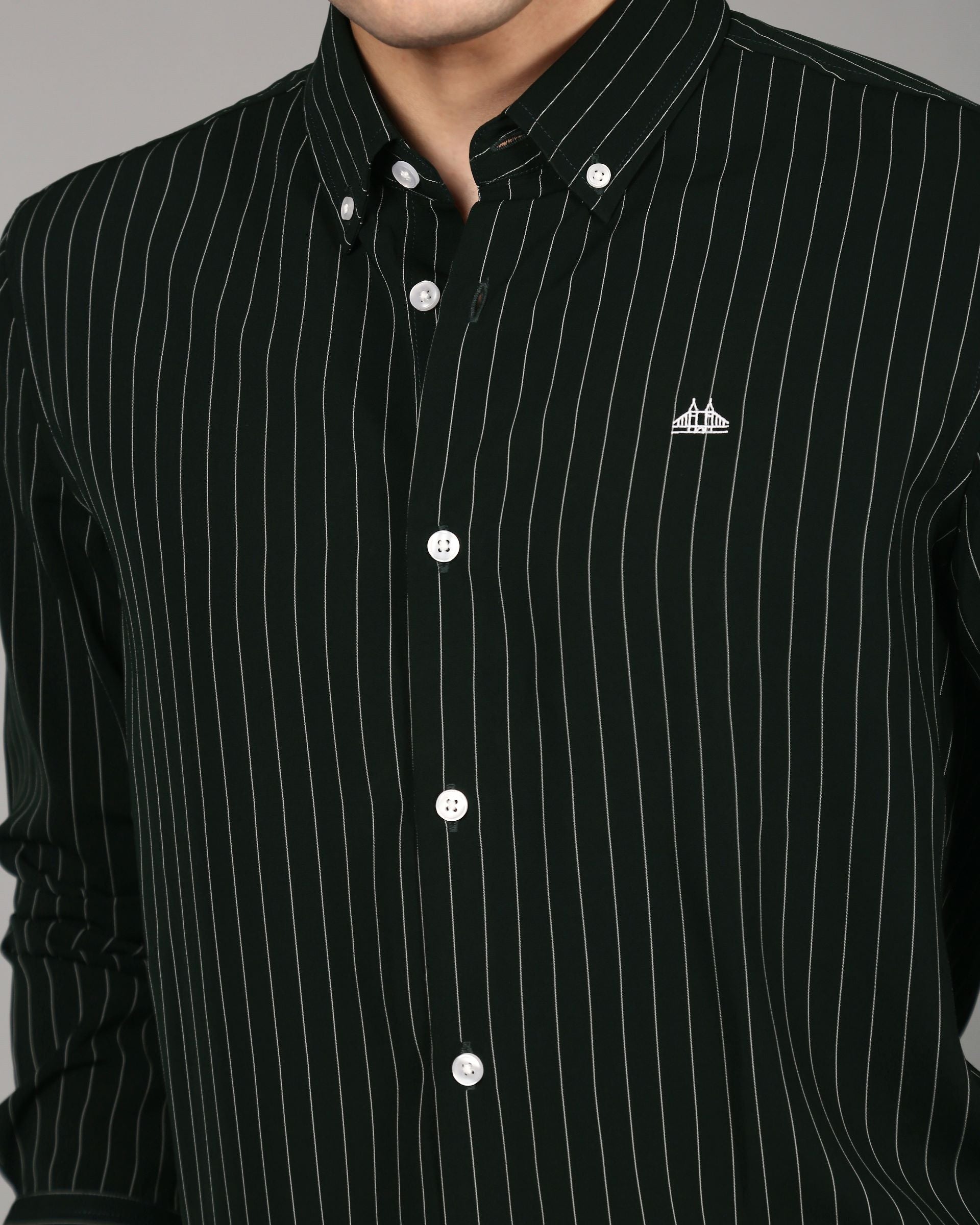 Comfort Slim Fit Vertical Striped Button-Down Collar Casual Shirt