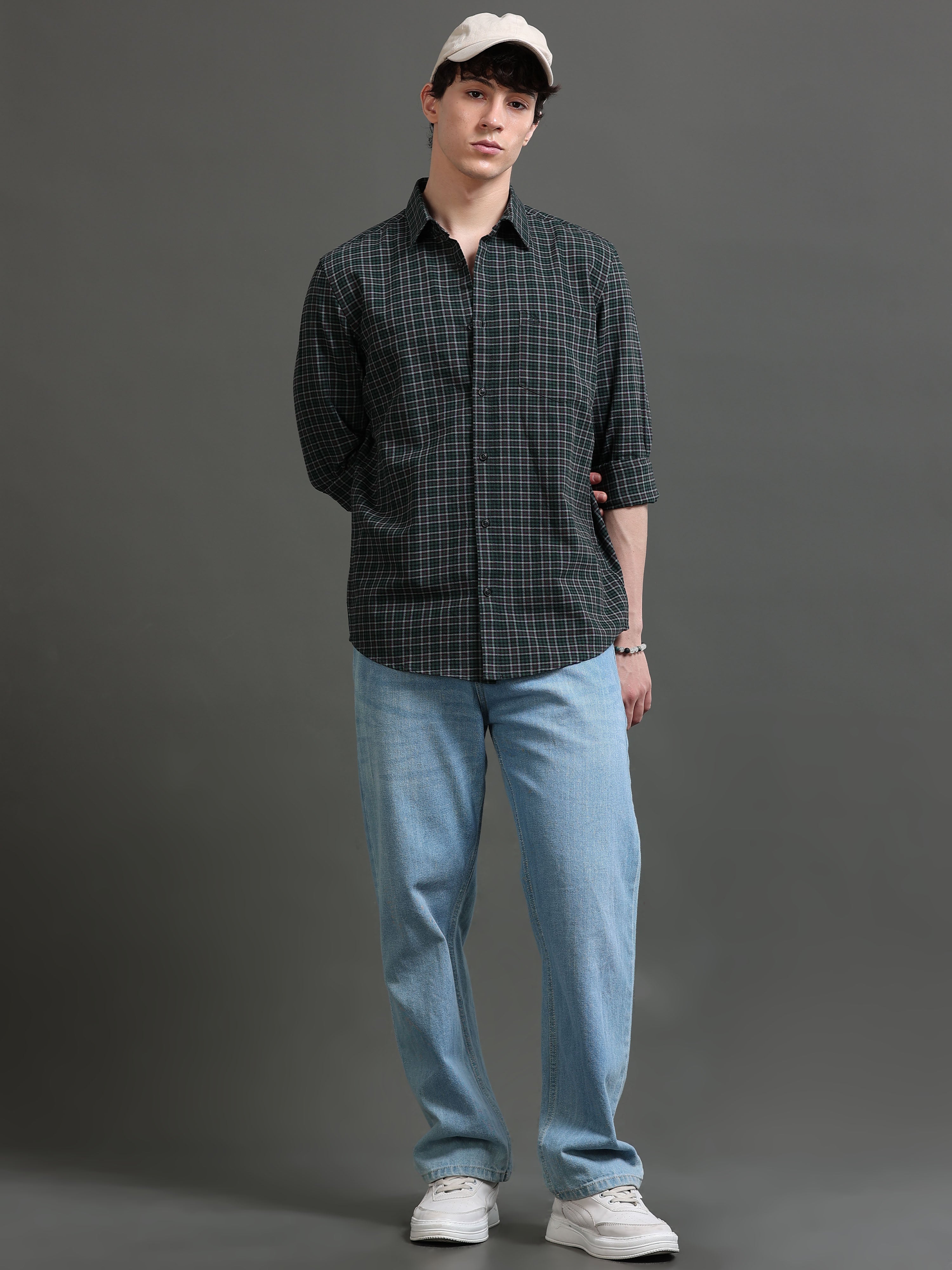 Men Smart Slim Fit Checked Casual Shirt