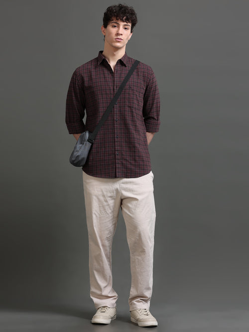 Men Smart Slim Fit Checked Casual Shirt