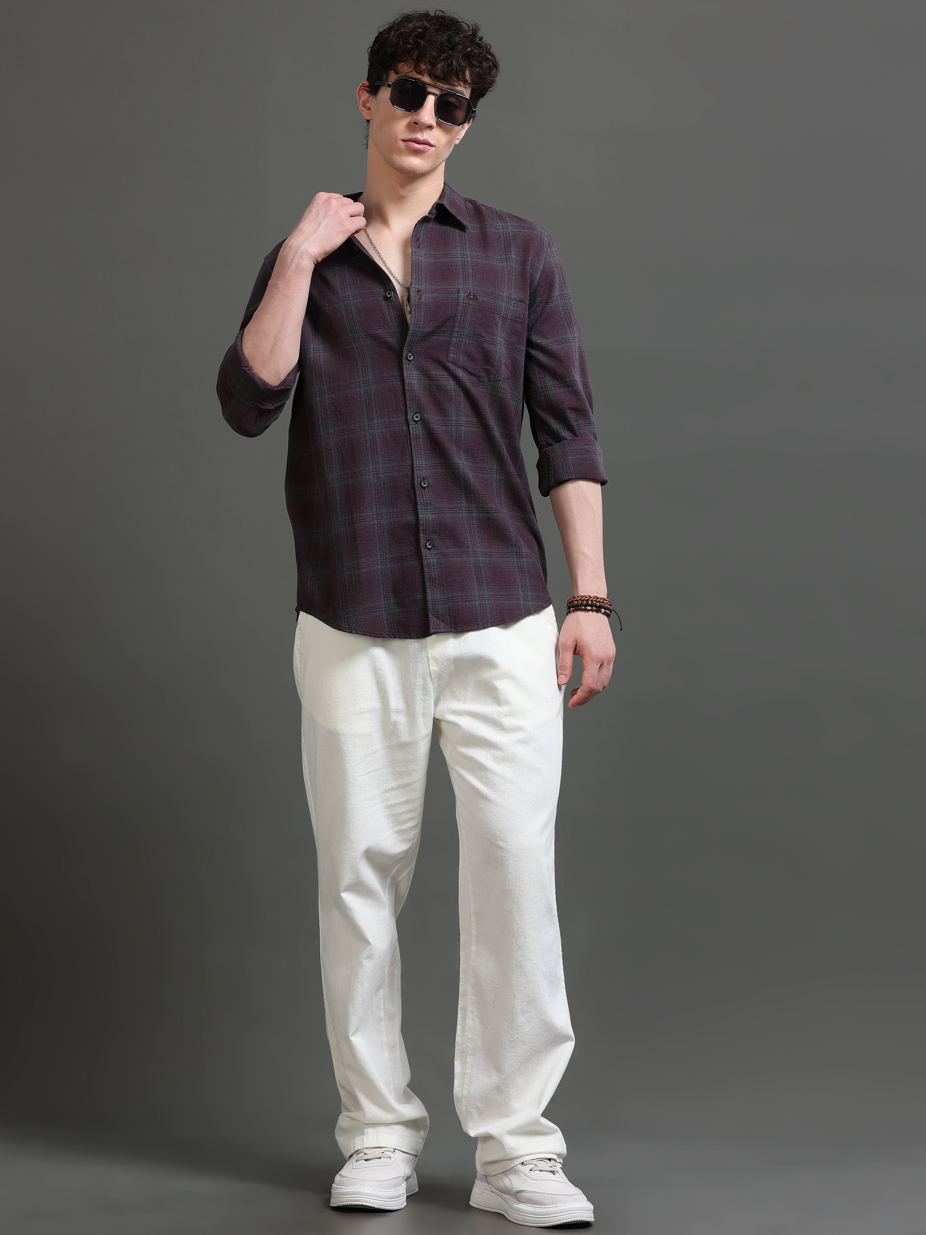 Men Smart Slim Fit Checked Casual Shirt