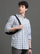Men Smart Slim Fit Checked Casual Shirt