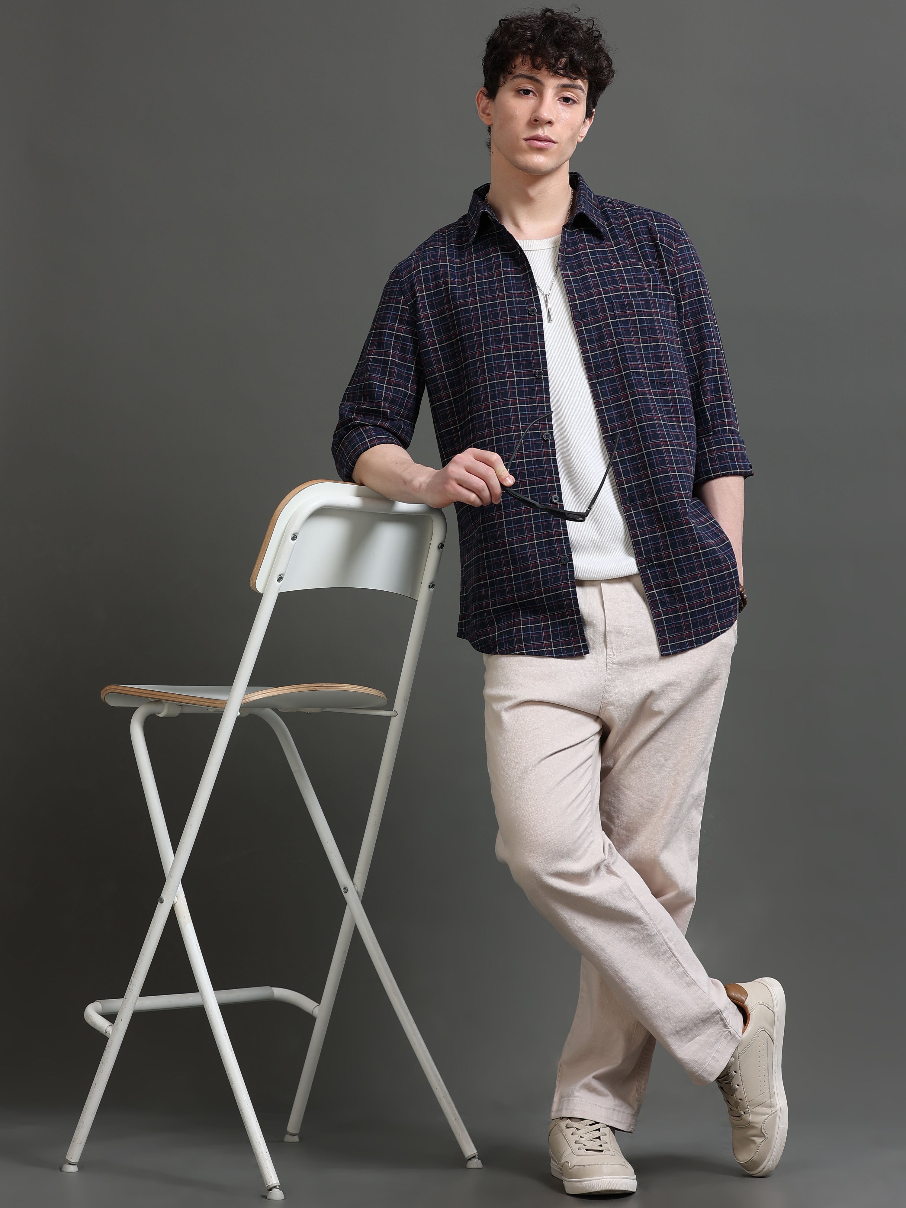 Men Smart Slim Fit Checked Casual Shirt