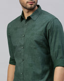 Men Standard Slim Fit Opaque Casual Shirt