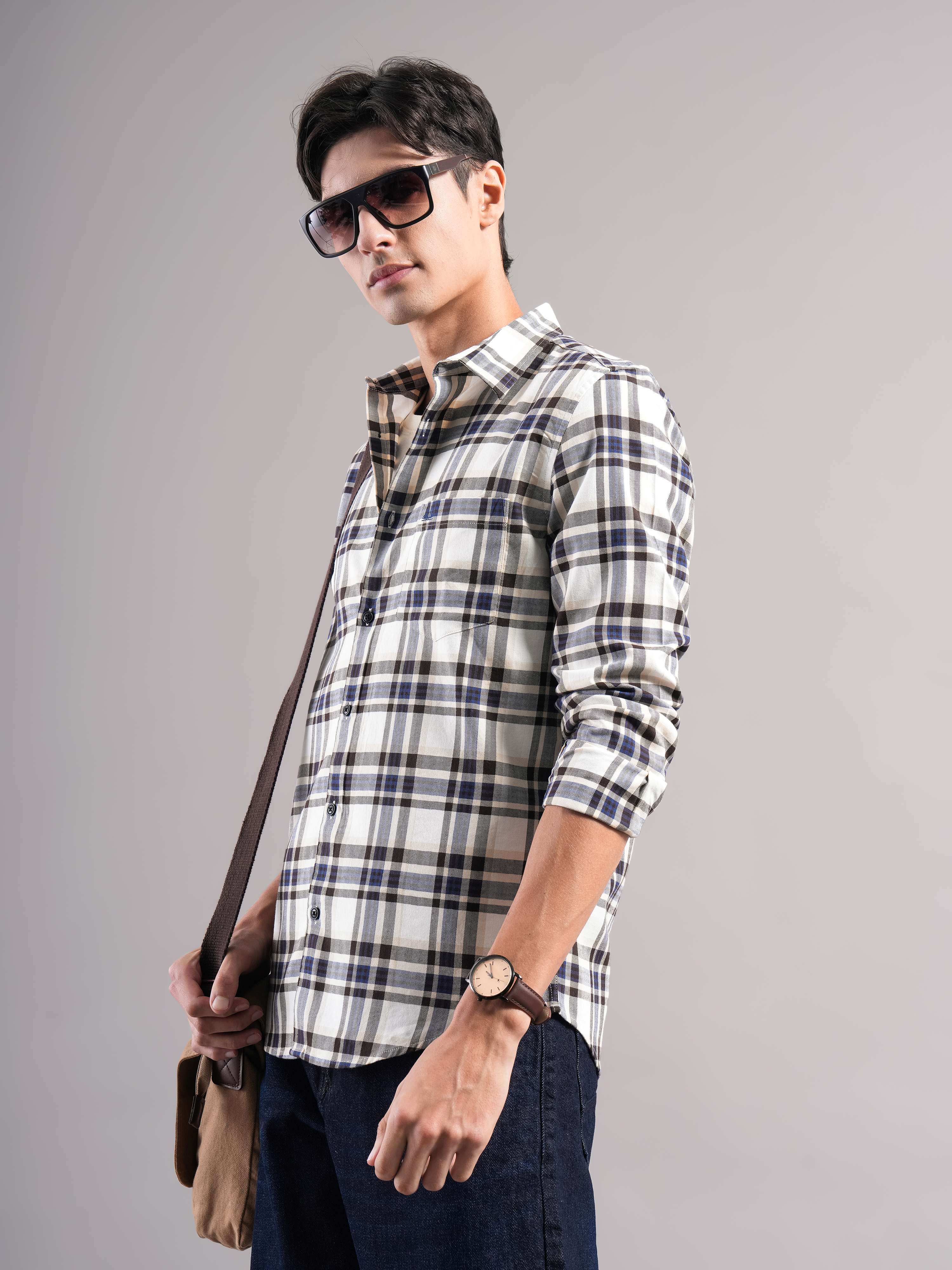 Men Smart Slim Fit Checked Casual Shirt