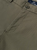 Men Smart Slim Fit Mid-Rise Chinos Trousers