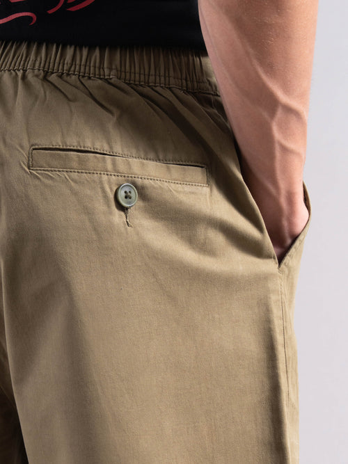 Men Low-Rise Relaxed Fit Pleated Chinos