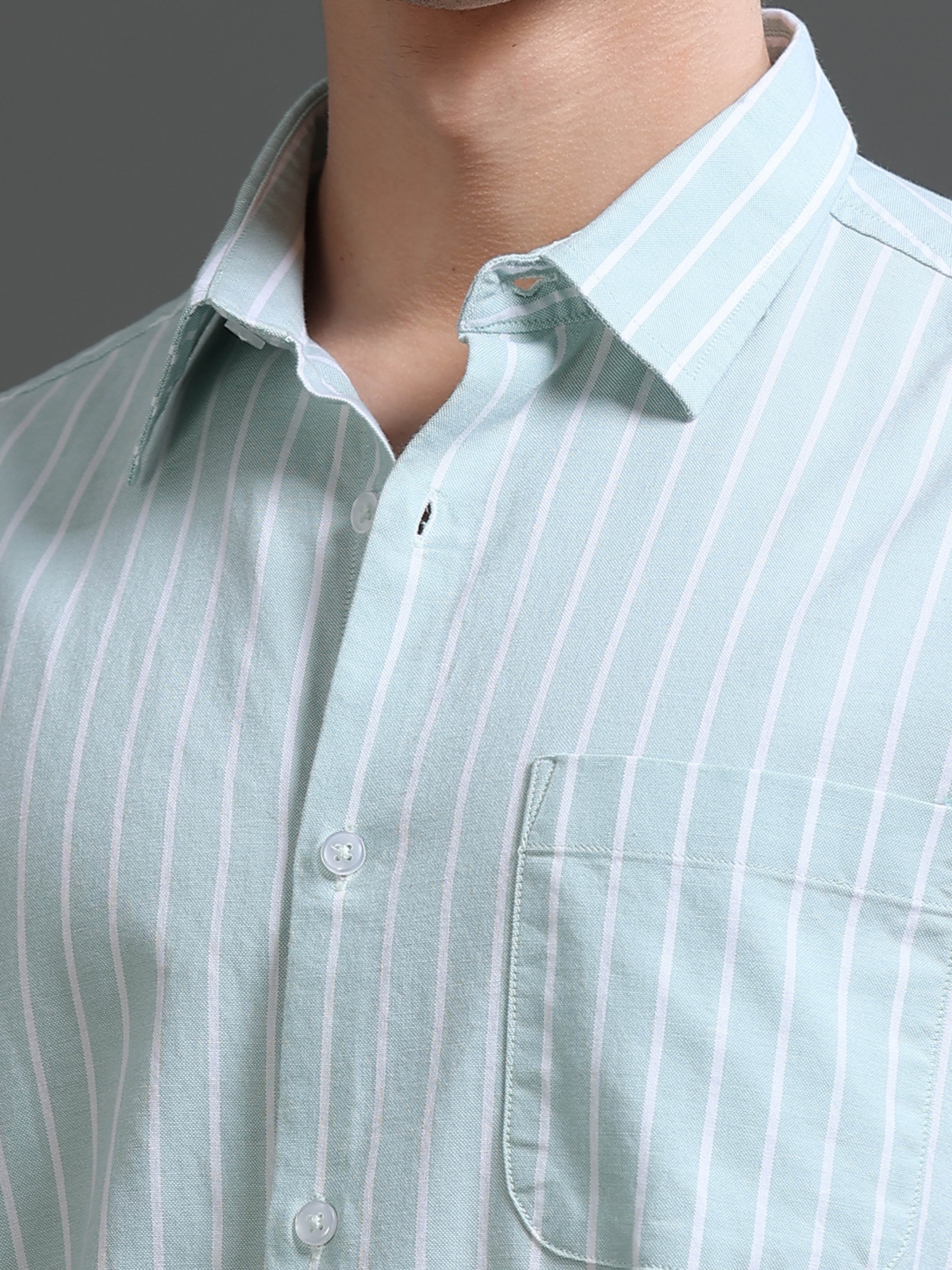 Men Smart Slim Fit Striped Casual Shirt