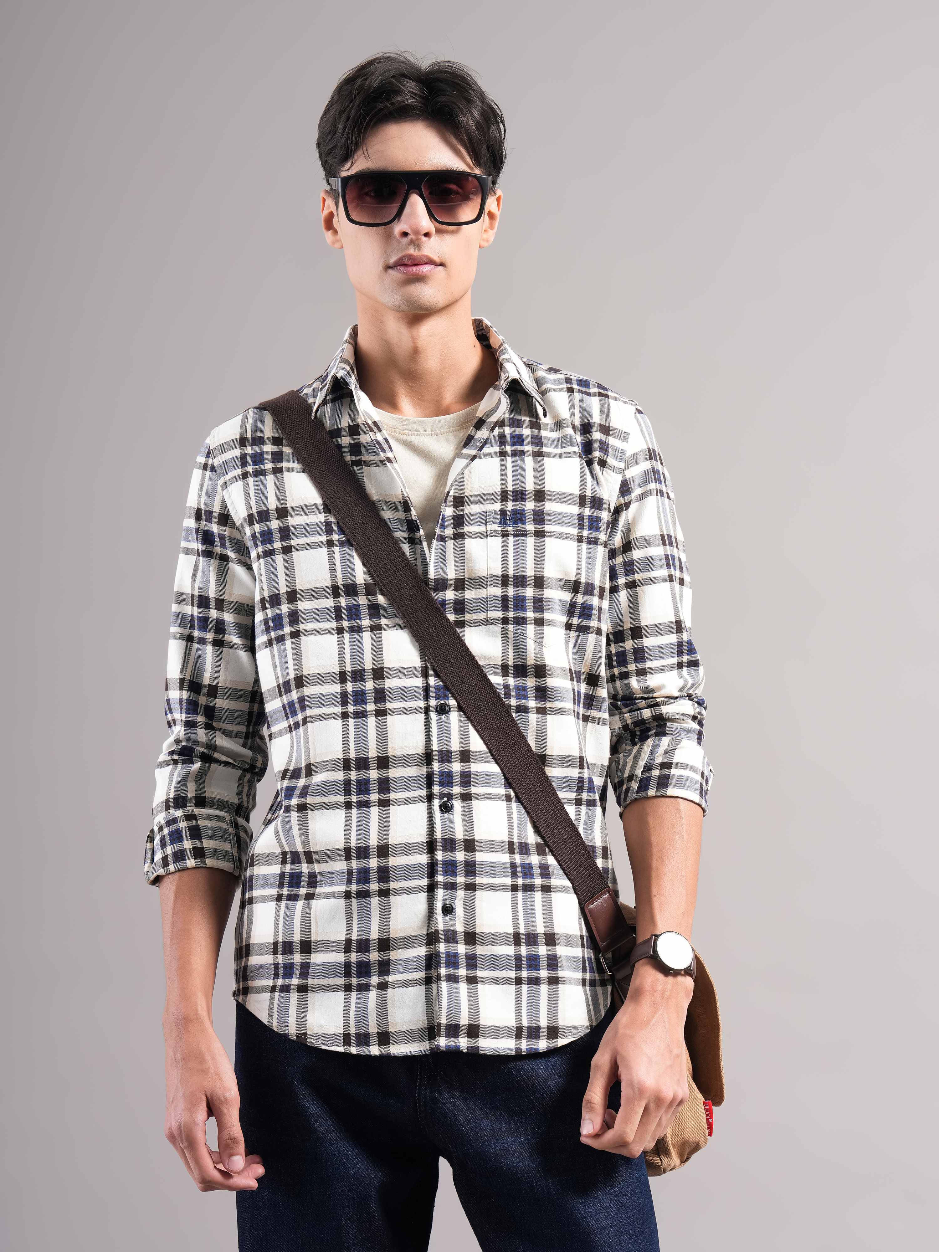 Men Smart Slim Fit Checked Casual Shirt