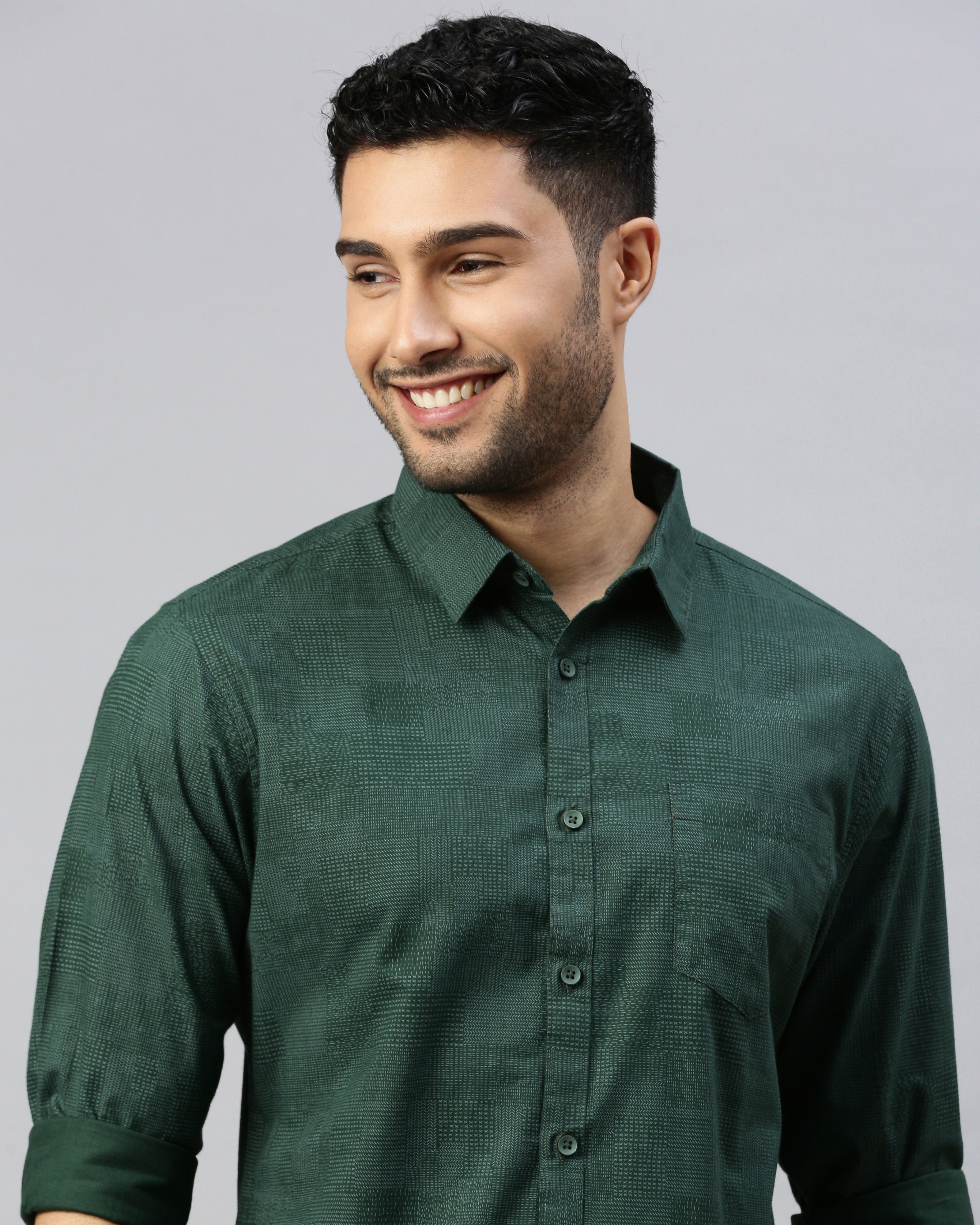 Men Standard Slim Fit Opaque Casual Shirt