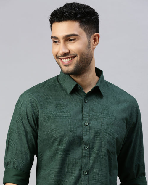 Men Standard Slim Fit Opaque Casual Shirt