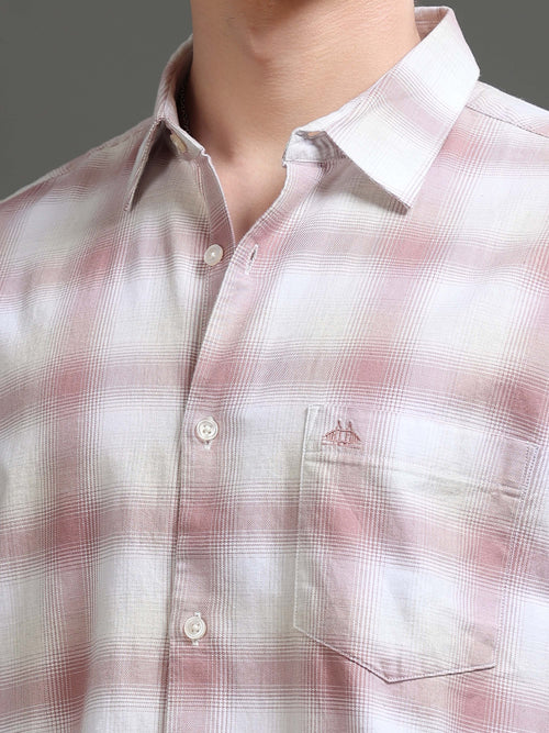 Men Smart Slim Fit Checked Casual Shirt