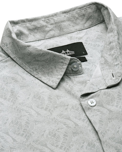 Men Smart Slim Fit Tropical Printed Cotton Casual Shirt