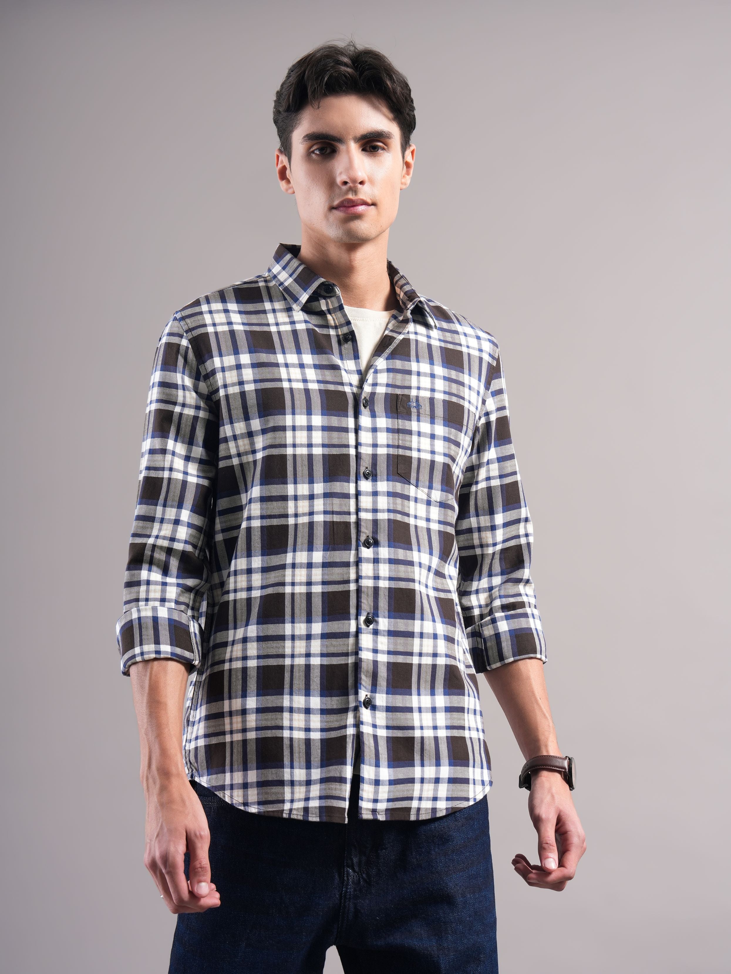 Men Smart Slim Fit Checked Casual Shirt