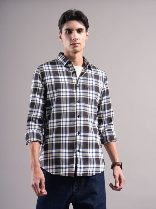 Men Smart Slim Fit Checked Casual Shirt