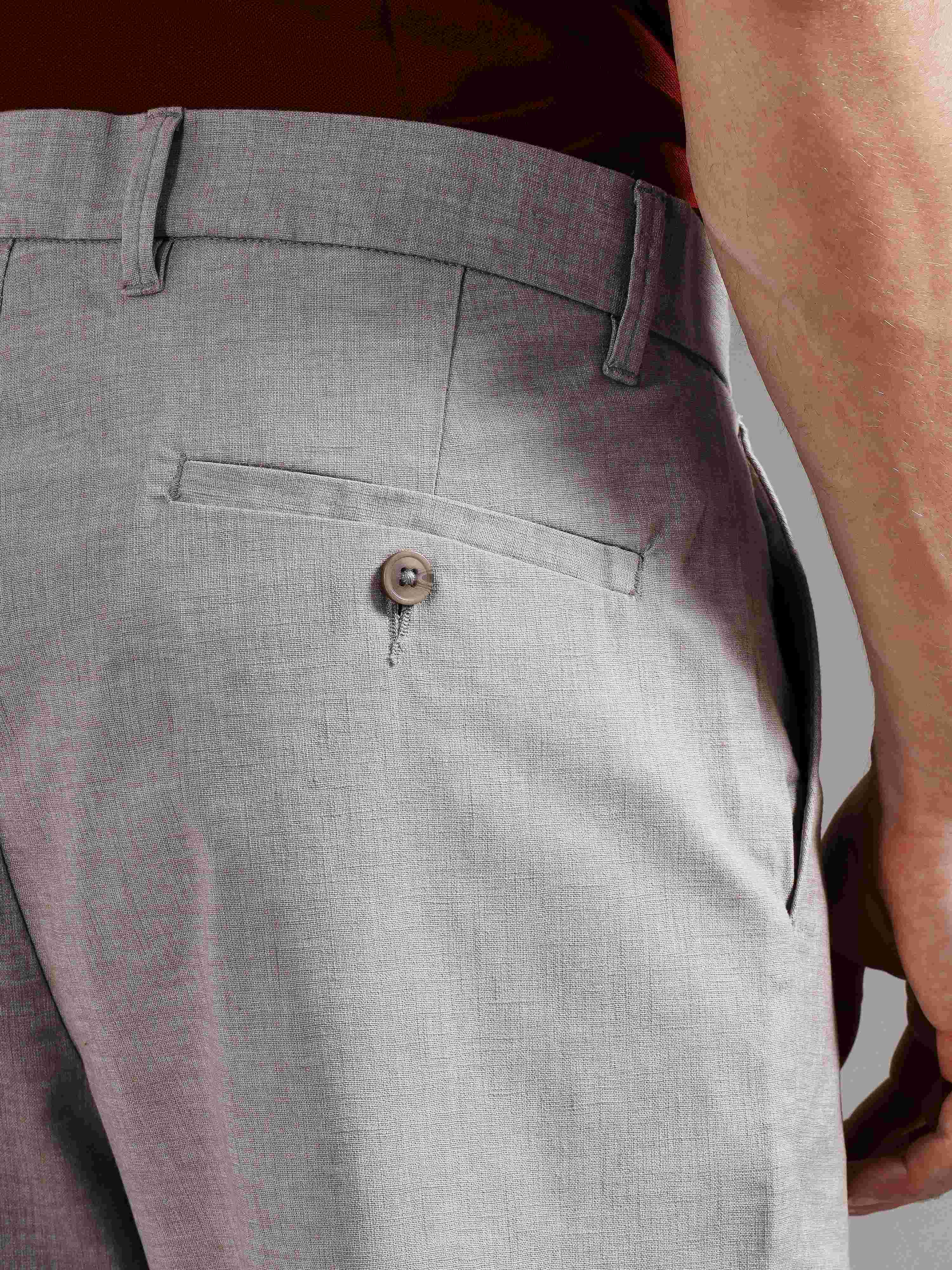 Men Tailored Straight Fit Low-Rise Trousers