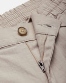 Men Comfort Straight Fit Mid-Rise Chinos Trouser