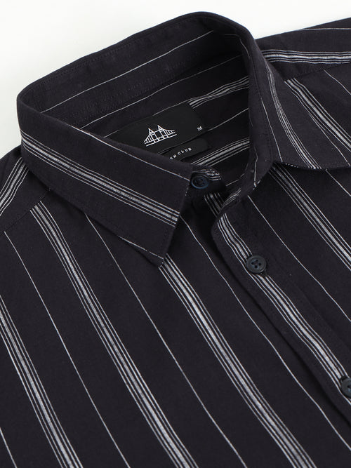 Men Smart Slim Fit Striped Casual Shirt