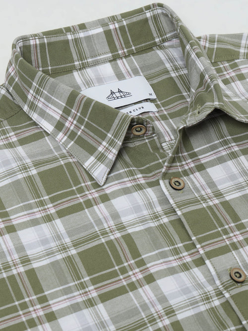 Men Smart Slim Fit Checked Casual Shirt