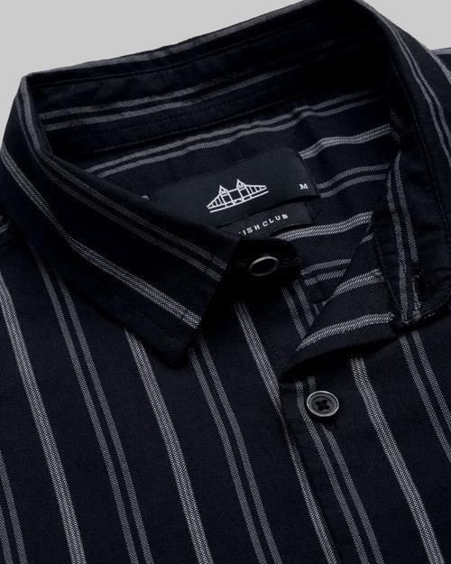 Men Comfort Fit Vertical Striped Spread Collar Cotton Casual Shirt