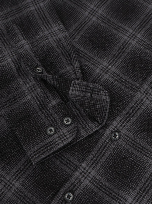 Men Smart Slim Fit Checked Casual Shirt