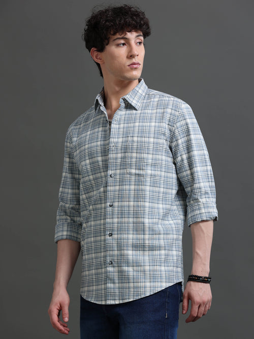 Men Smart Slim Fit Checked Casual Shirt