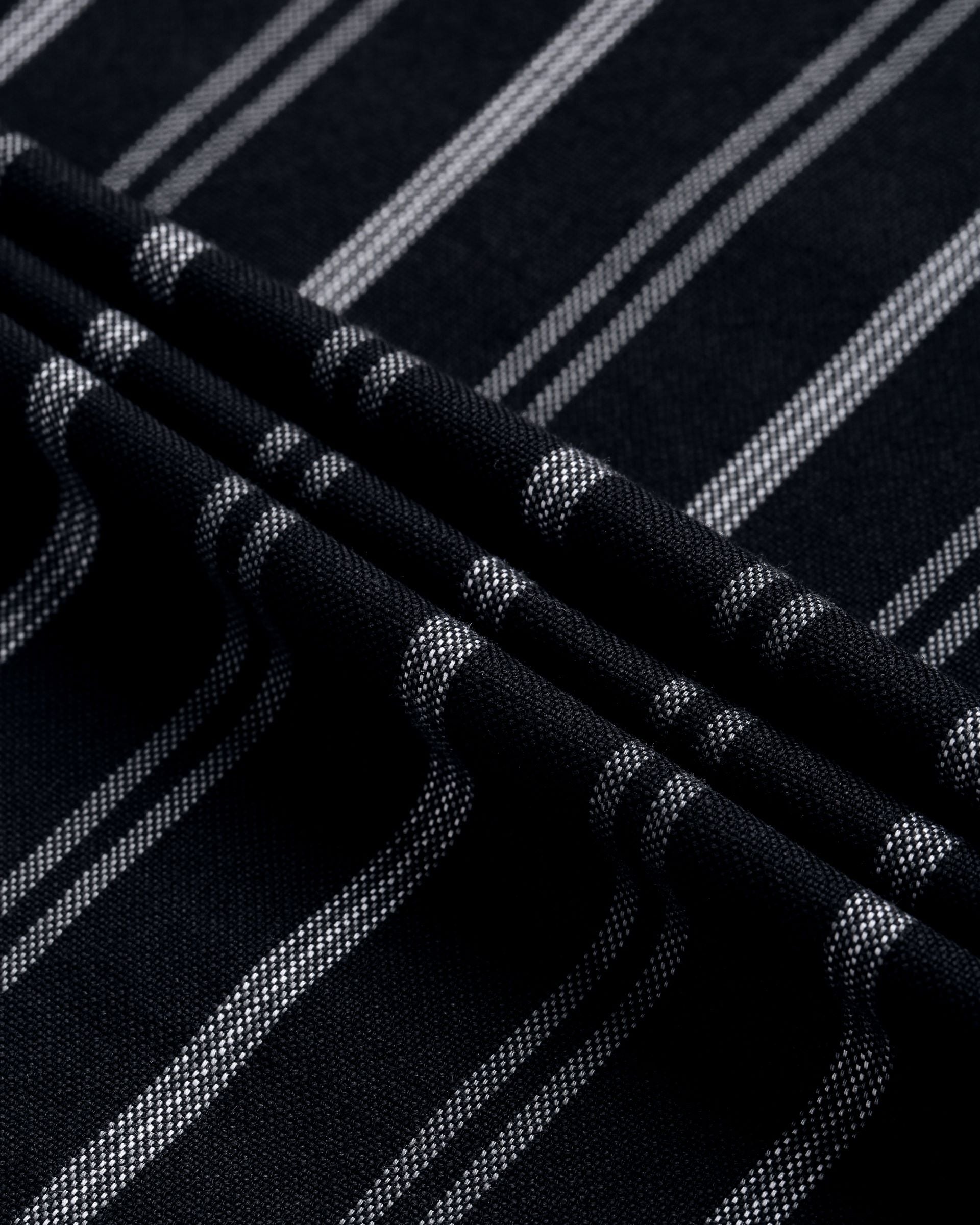 Men Comfort Fit Vertical Striped Spread Collar Cotton Casual Shirt